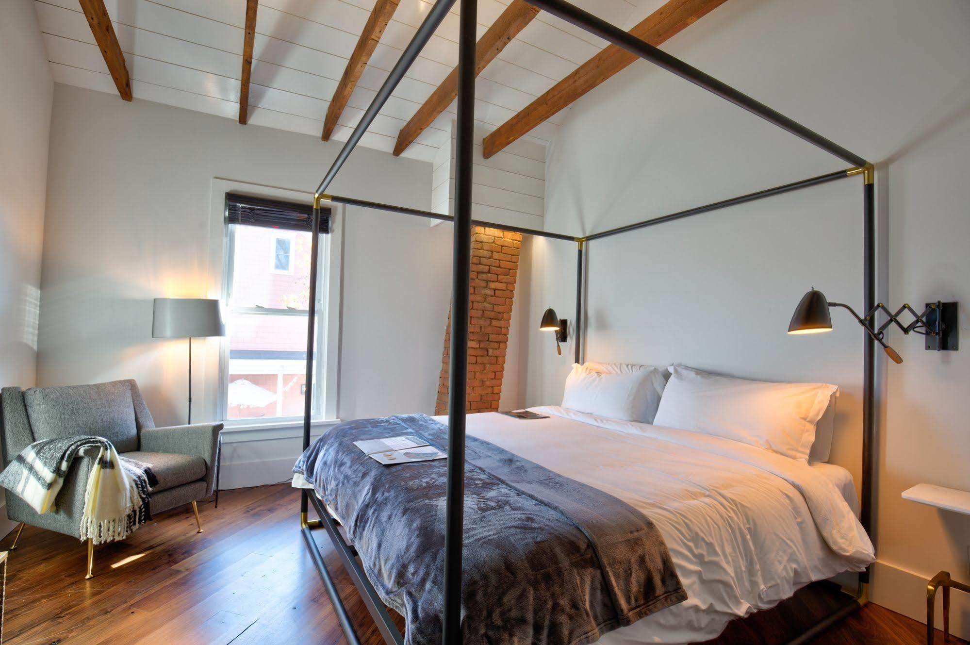 American Beech Hotel กรีนพอร์ต ภายนอก รูปภาพ